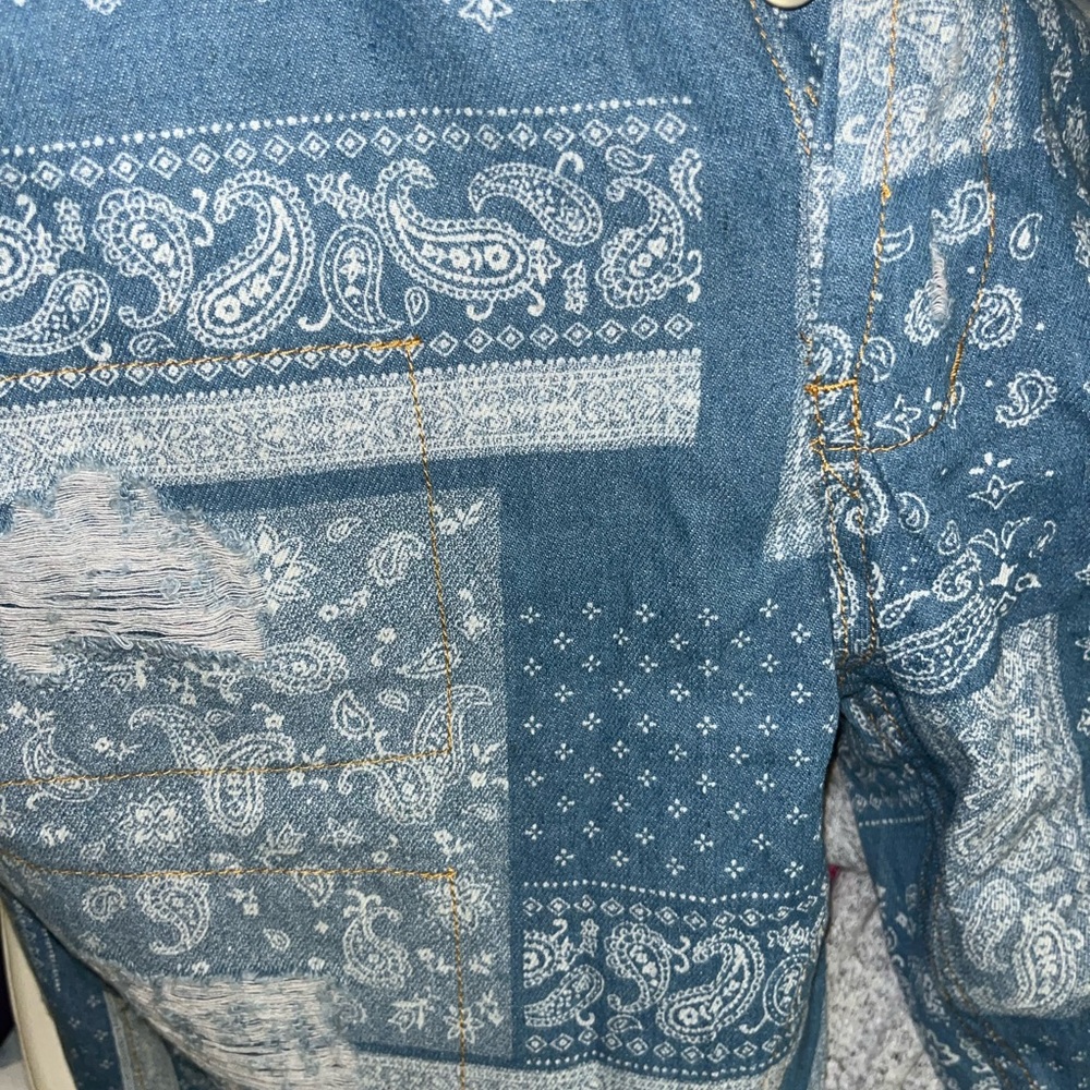 Pol Nwot Paisley Patchwork Distressed Denim Size … - image 5